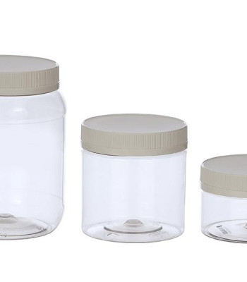 O pote em PET cilíndrico é empregue na indústria cosmética, a qual necessita de cuidados com os produtos e com os consumidores. Seu material é resistente e pode receber os mais diversos tipos de produtos presentes no segmento, não havendo a possibilidade de prejudicar a saúde, já que o seu fechamento é feito de maneira correta e segura.