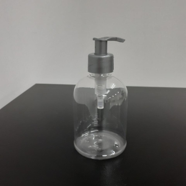 Frascos para álcool em gel no ABC Para que a lembrancinha possa ser entregue a mais de uma pessoa, mas com o mesmo significado de importância, opte pela compra de frascos plásticos para álcool em gel. Após essa etapa, adquira álcool em gel de qualidade e o distribua, na mesma quantidade, dentro do recipiente.