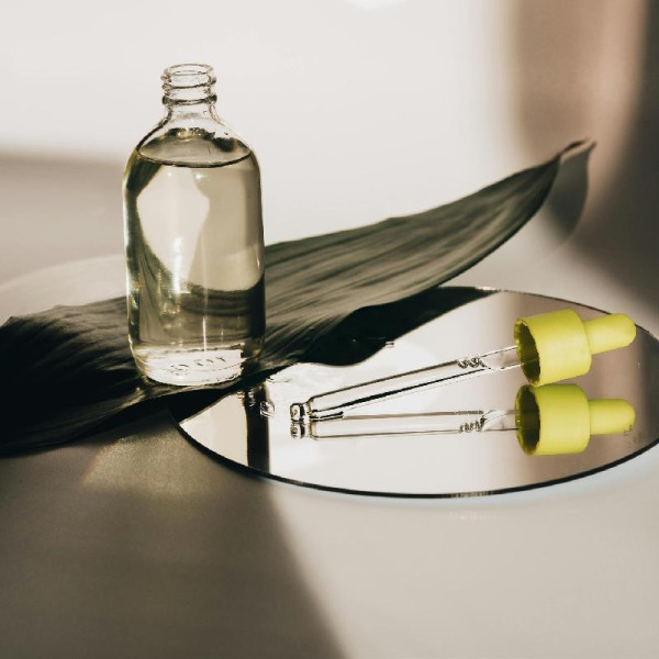 Potes para cosméticos Potencialize a primeira impressão dos seus produtos de beleza com potes para cosméticos que unem praticidade e estilo.